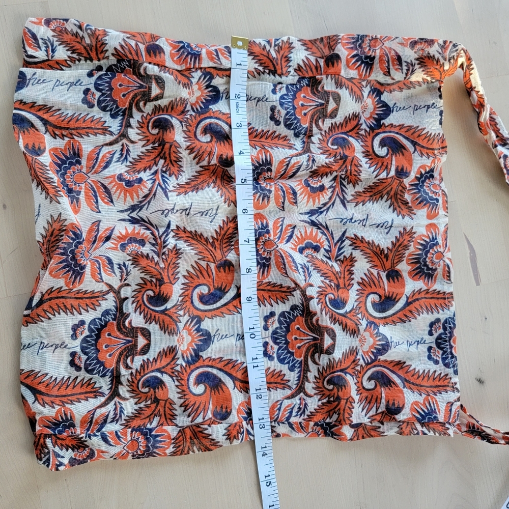 Free People Shoppoing Tote - Picture 3 of 4